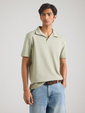 QS Shirt in Green: front