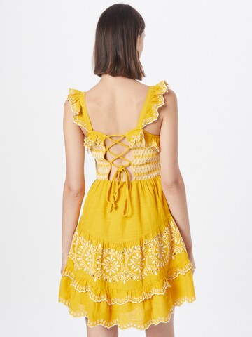 Robe River Island en jaune