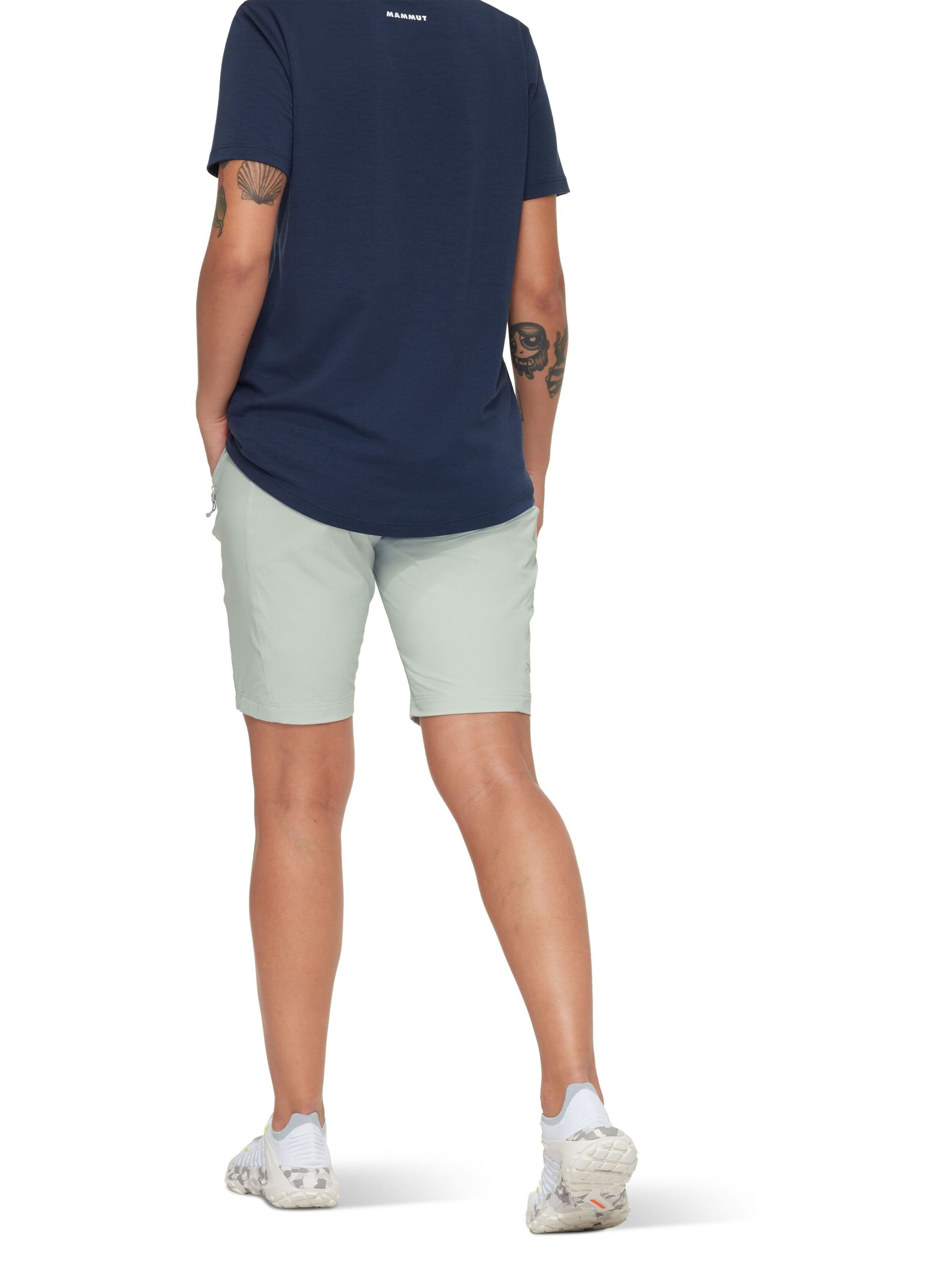 MAMMUT Slim fit Workout Pants in Green