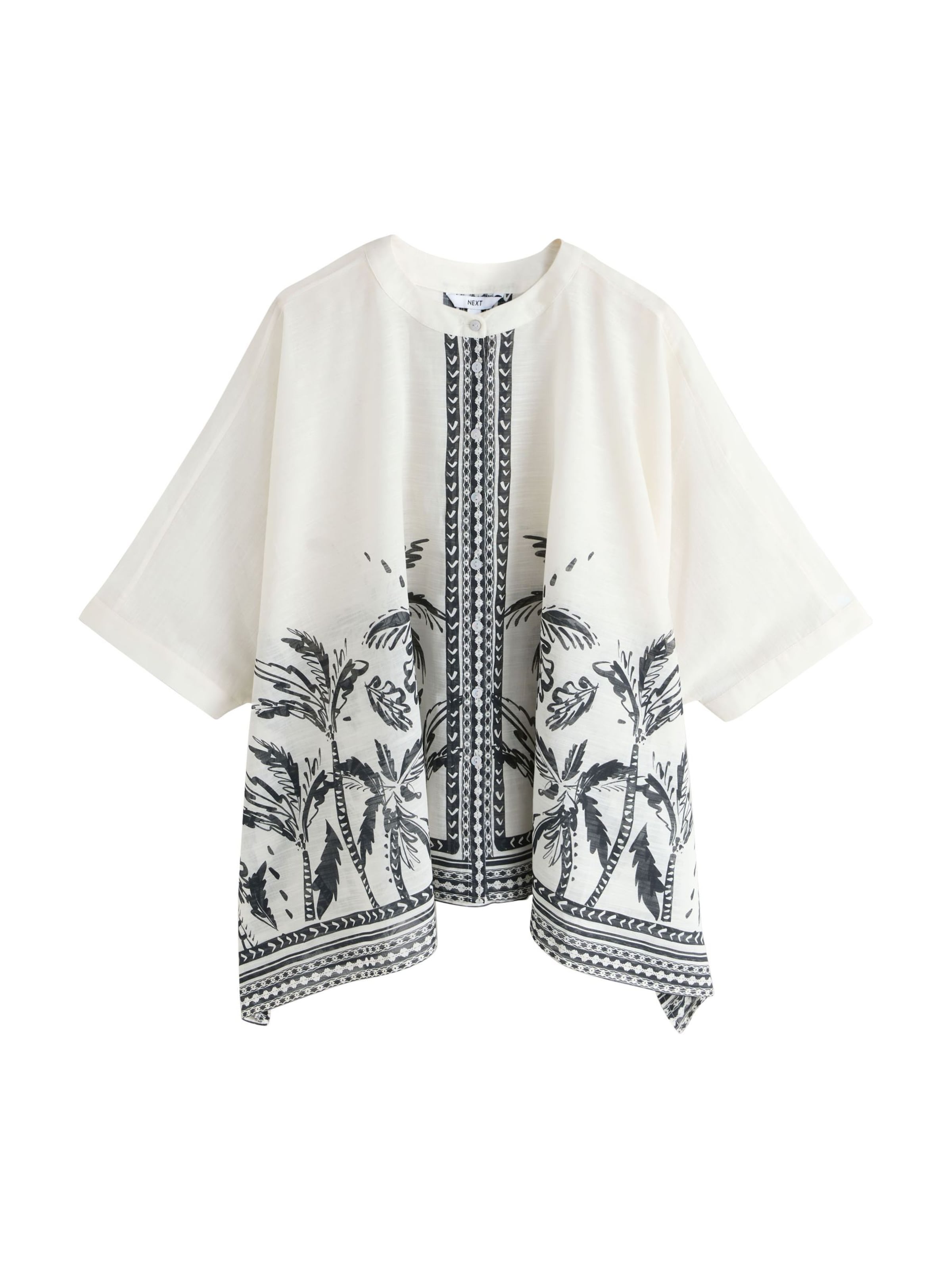 balts Next Pludmales kleita: no priekšpuses