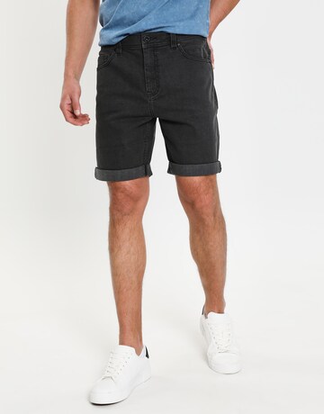 Threadbare Regular Jeans in Black: front