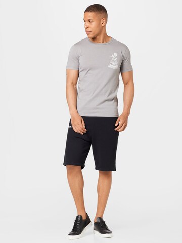 REPLAY Regular Shorts in Schwarz