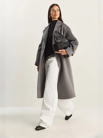Bianco Lucci Tussenmantel in Grijs