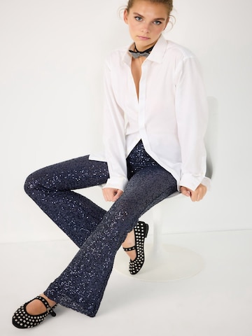 No Matter What Bootcut Hose in Blau
