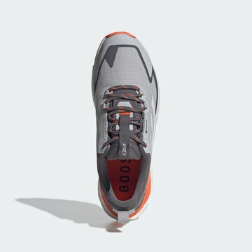 Chaussure basse 'Free Hiker 2.0' ADIDAS TERREX en gris