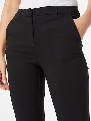 Slimfit Pantaloni di Soyaconcept in nero