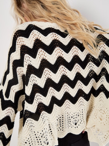 Apricot Chevron Scallop Boarder Jumper ' ' in Beige