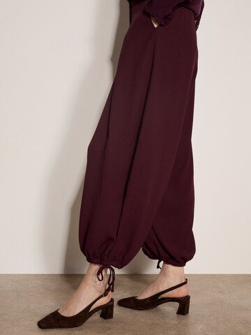 Loosefit Pantalon ' ' Apricot en rouge