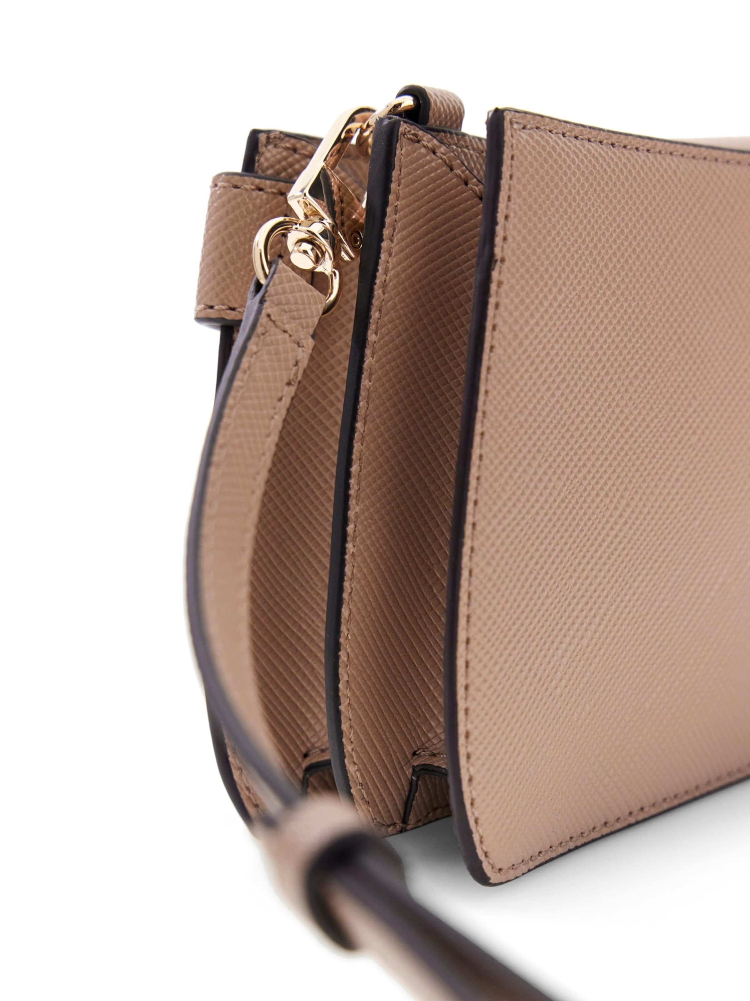 GUESS Чанта с презрамки 'SERENOVA' в бежово