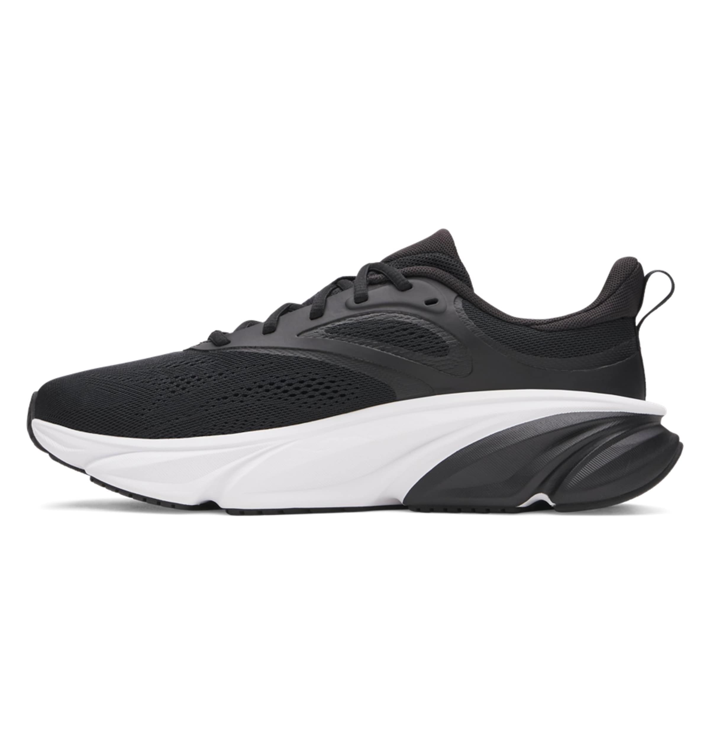 UNDER ARMOUR Sneaker in Schwarz: Vorderseite