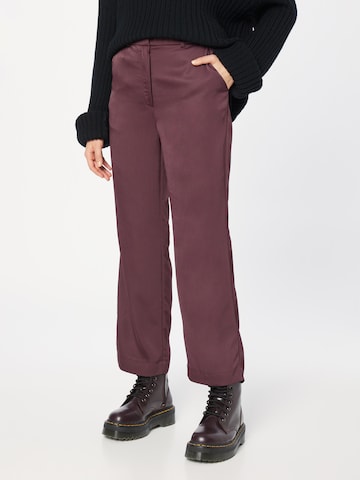 A LOT LESS Loose fit Pleated Pants 'Maggie' in Brown