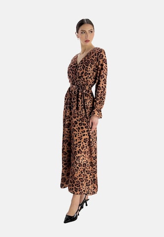 Elara Kleid in Braun