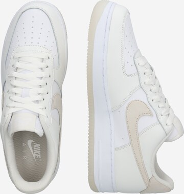 balts Nike Sportswear Zemie brīvā laika apavi 'Air Force 1'