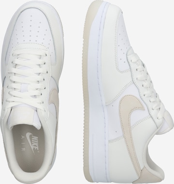 Baskets basses 'Air Force 1' Nike Sportswear en blanc