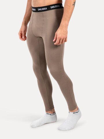 Coupe slim Pantalon de sport 'Xion' Smilodox en gris