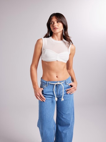 HOLLY LOLLY Top – bílá: přední strana