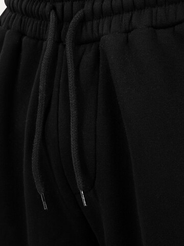 Smilodox Regular Jogginghose Striver in Schwarz