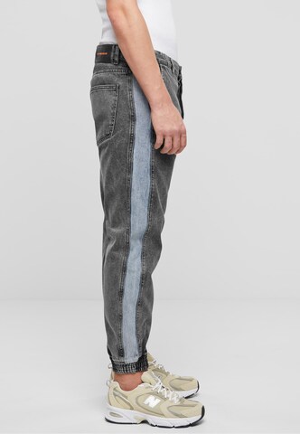 2Y Premium Tapered Jeans in Grijs