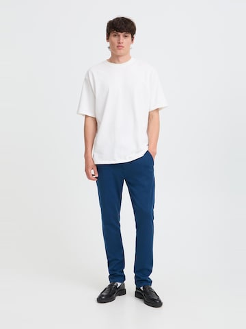 BLEND Slimfit Chino kalhoty 'Langford' – modrá: přední strana