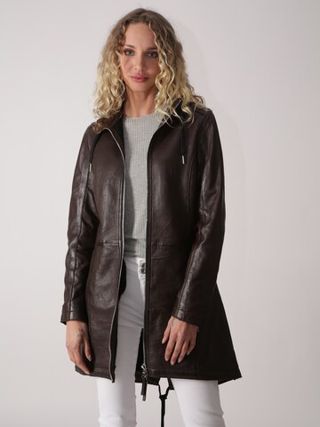 Miracle of Denim Between-Season Jacket in Brown: front