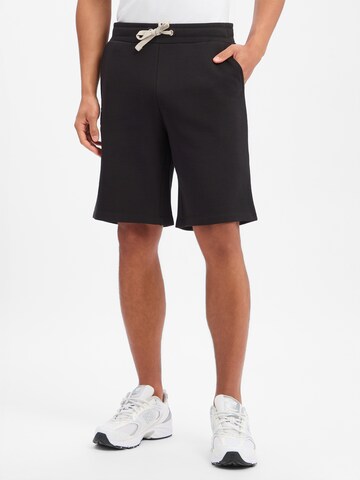 Blauer.USA Regular Hose in Schwarz: Vorderseite