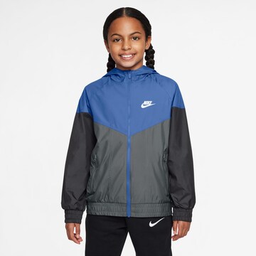 NIKE Sportjacke in Blau: Vorderseite