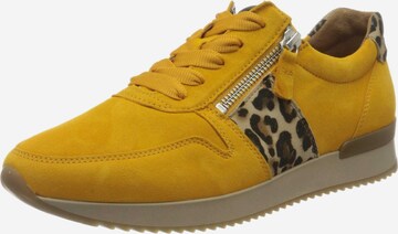 PUMA Sneakers in Yellow: front