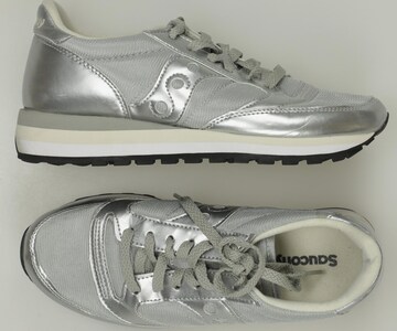 saucony Sneakers & Trainers in 38,5 in Silver: front