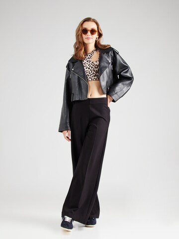 mbym - Pierna ancha Pantalón de pinzas 'Seenta' en negro
