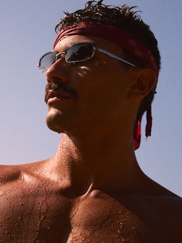 Lunettes de soleil Bershka en gris