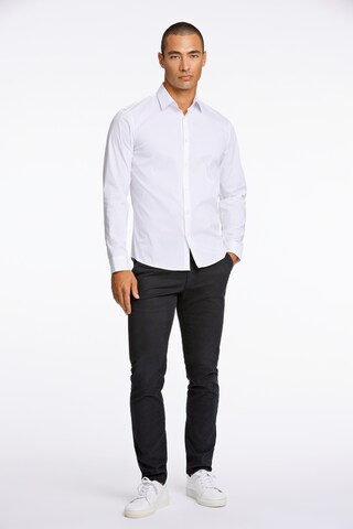 Lindbergh Slim fit Business Shirt 'Superflex' in White