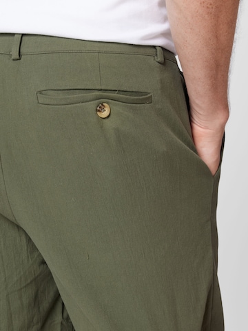 regular Pantaloni chino 'Marten' di ABOUT YOU in verde