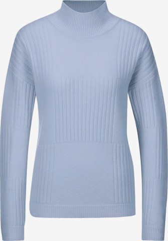 MADELEINE Pullover in Blau: Vorderseite