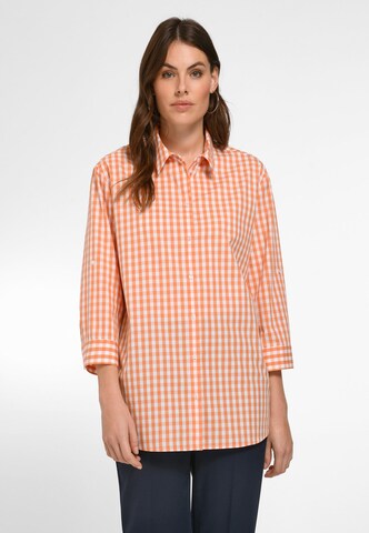 Emilia Lay Blouse in Oranje: voorkant