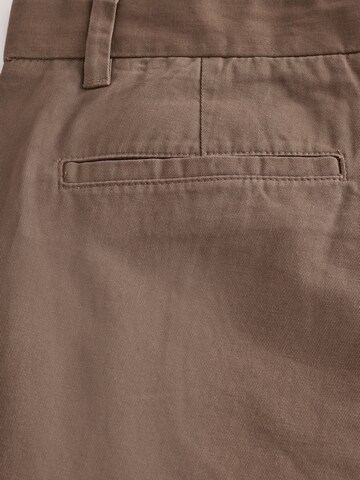 Regular Pantaloni eleganți de la Next pe maro