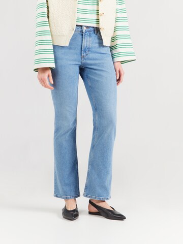 Marc O'Polo Flared Jeans in Blauw: voorkant