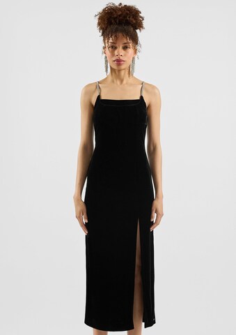 Robe de soirée QS en noir : devant