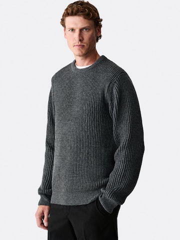 Grimelange Sweater in Grey
