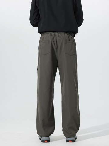 Youthup Loose fit Cargo Pants in Black