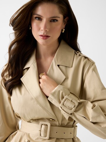 GUESS Övergångskappa i beige