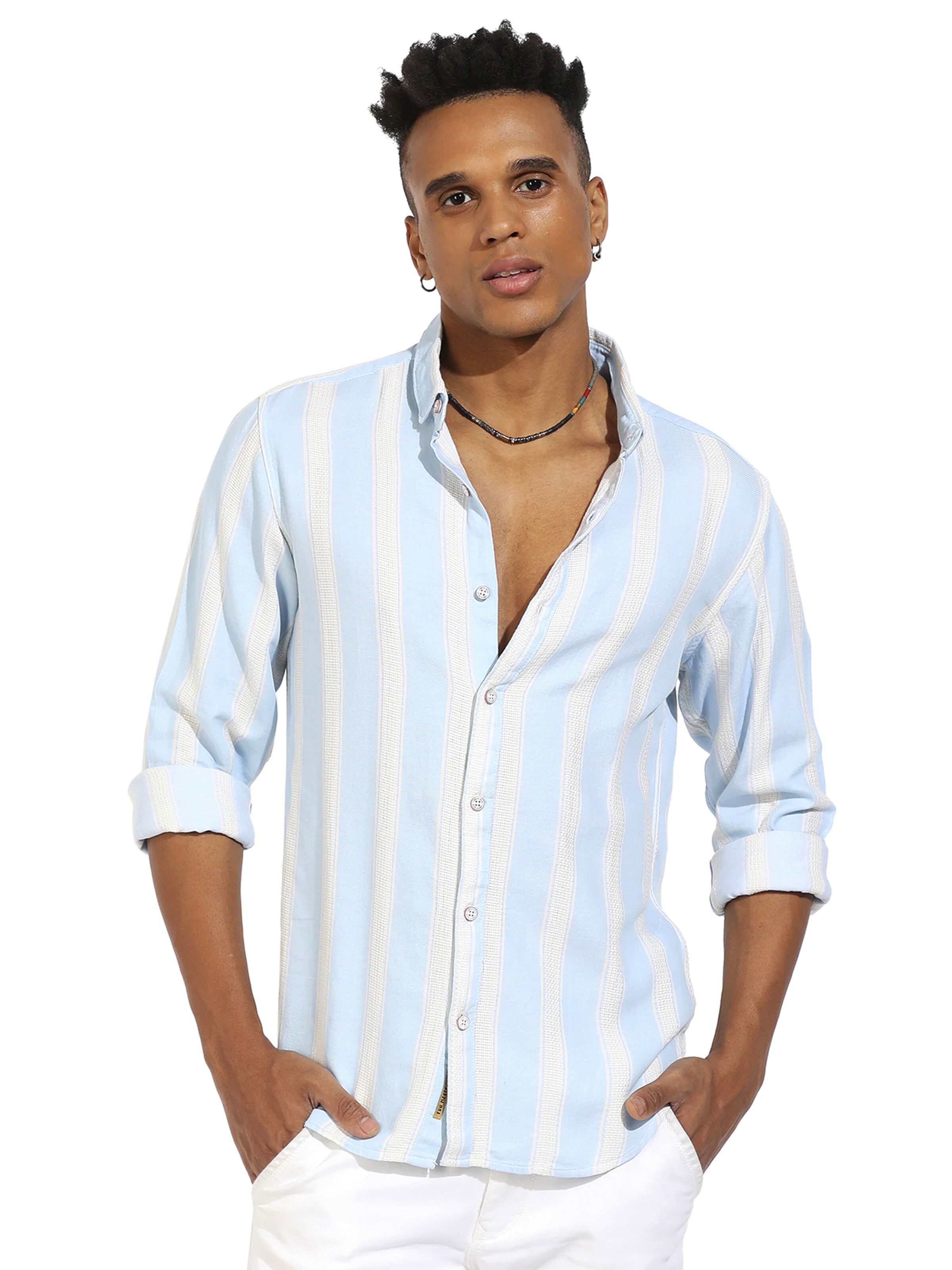 Campus Sutra Regular fit Button Up Shirt in Blue: front
