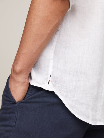 TOMMY HILFIGER Regular Fit Hemd in Weiß