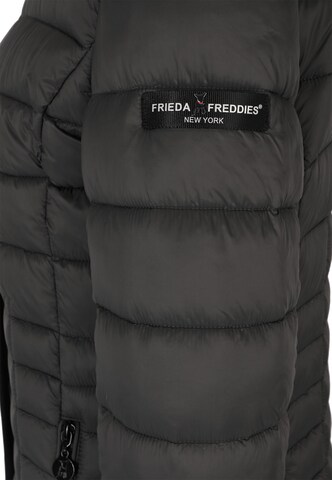 Frieda & Freddies NY Between-Season Jacket in Grey