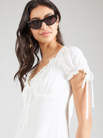 Robe GLAMOROUS en blanc
