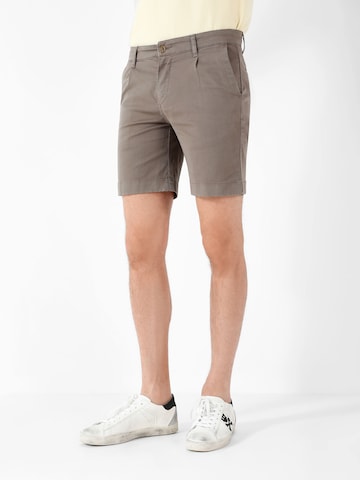 Scalpers Shorts  'Firenze' in Braun: front