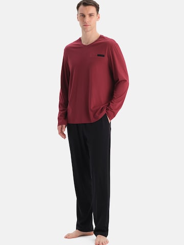 Dagi Пижама длинная в Красный