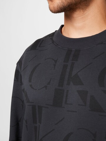 Calvin Klein Jeans Sweatshirt in Schwarz