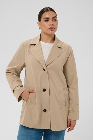 KAFFE CURVE Mantel  'Jacky ' in Beige: Vorderseite