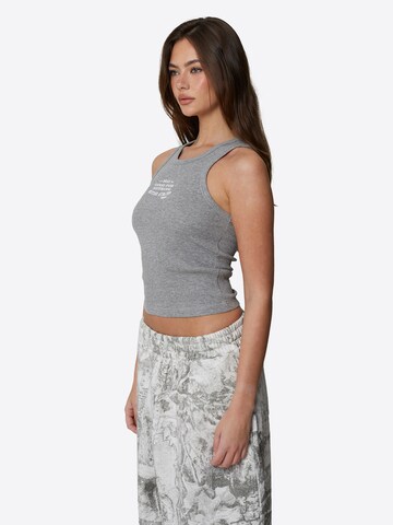 Haut Good For Nothing en gris