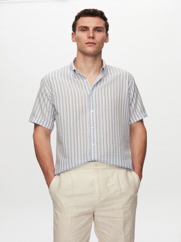 D’S Damat Regular fit Button Up Shirt in Blue: front